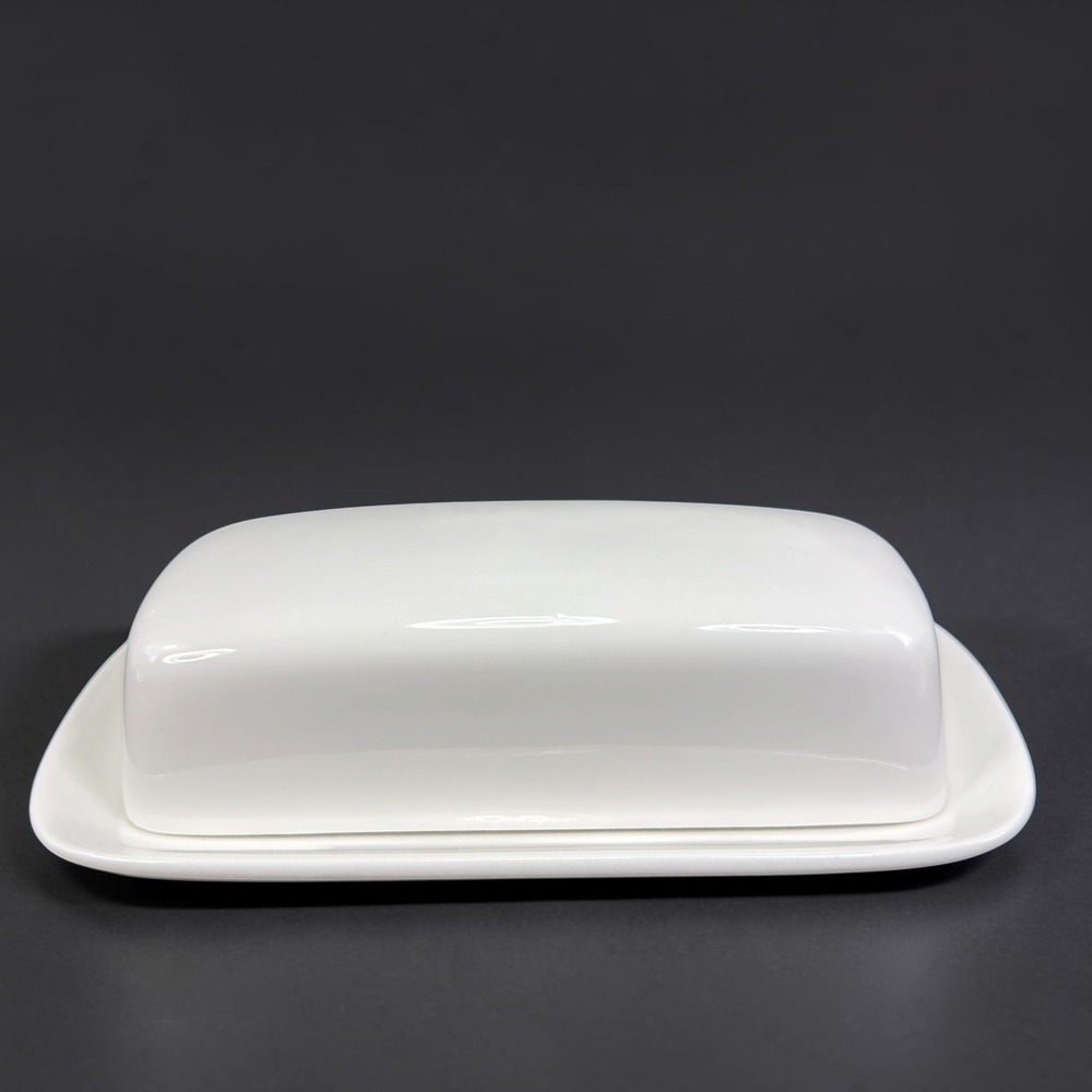 HB White Ceramic Butter Dish with Lid Microwave and Dishwasher Safe 8x4 Inch‎